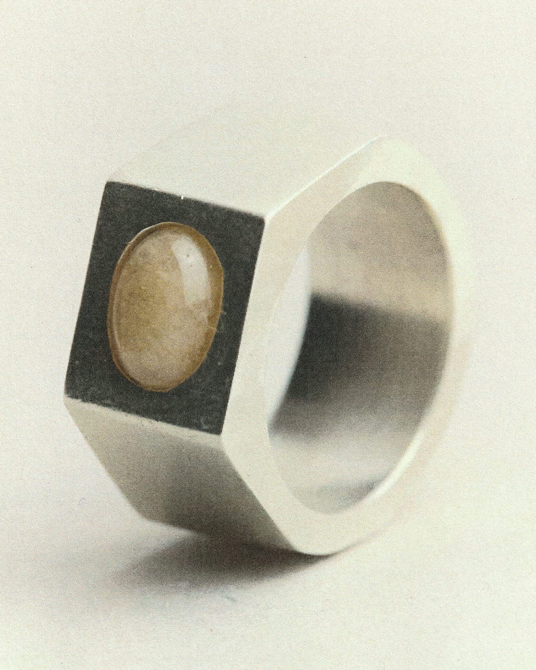 Bienvenida Ring