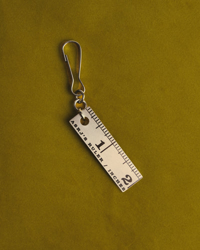 tiny ruler