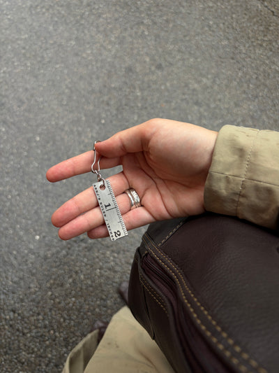 tiny ruler